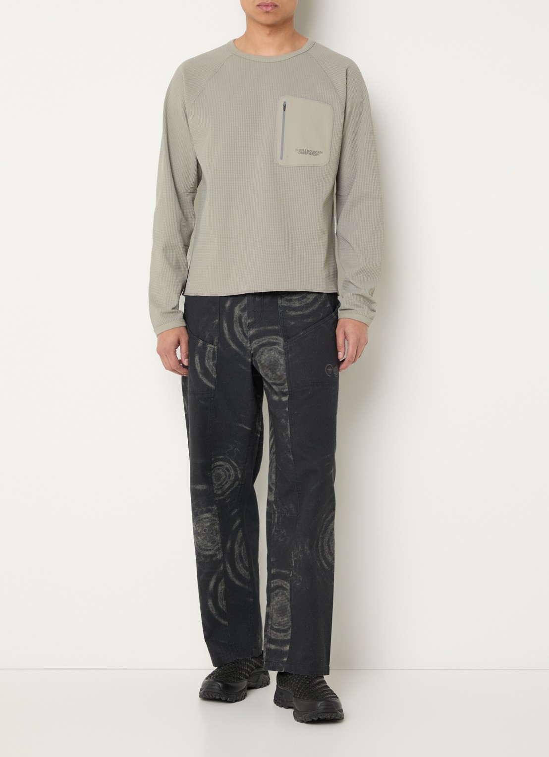 Purple Mountain Observatory Longsleeve met structuur - voorkant 2 lichtgrijs