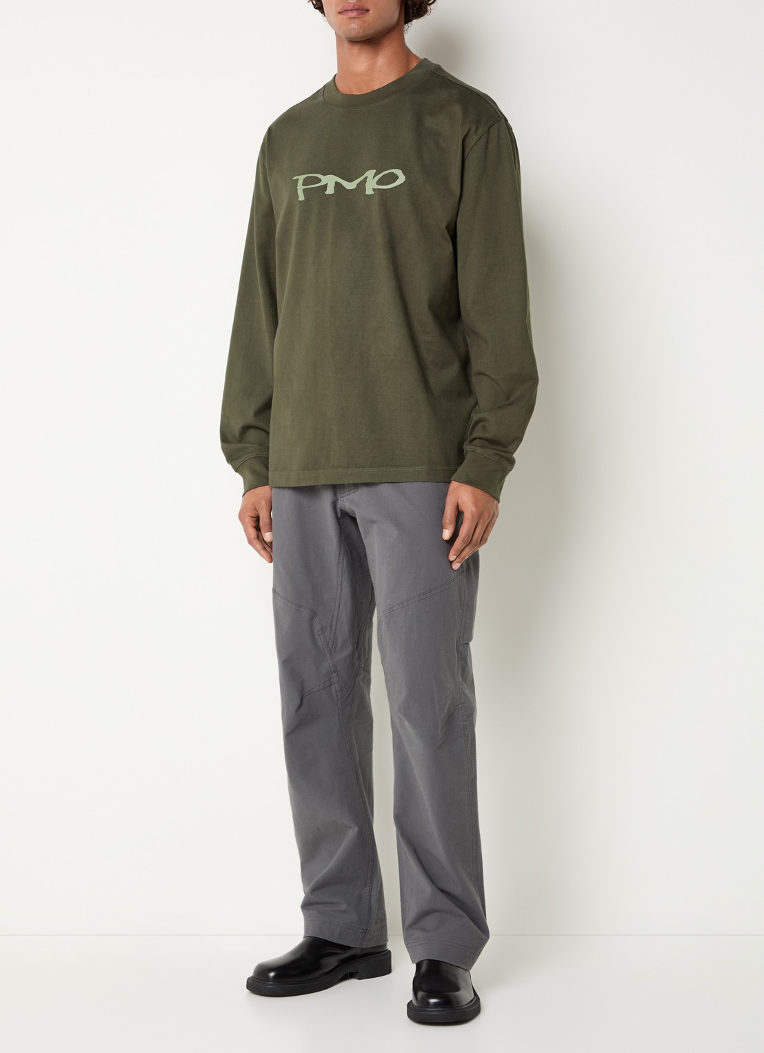 Purple Mountain Observatory Quantum longsleeve met logo- en backprint - voorkant 3 mosgroen