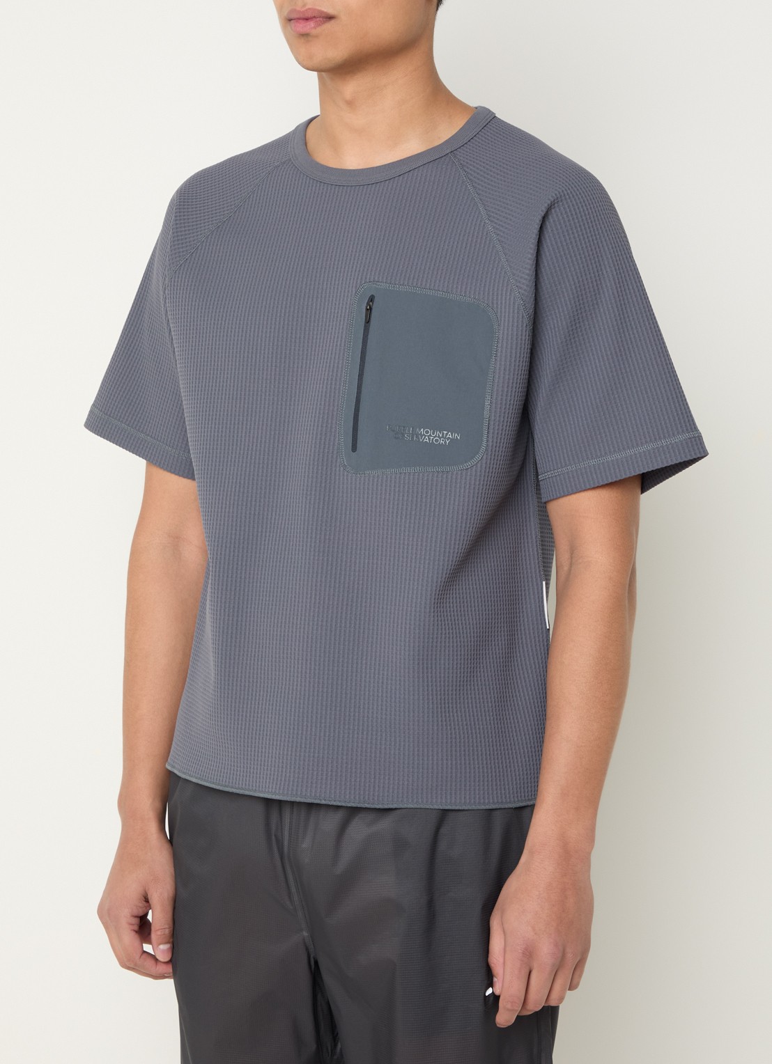 Purple Mountain T-shirt met logo en structuur - detail 2 antraciet