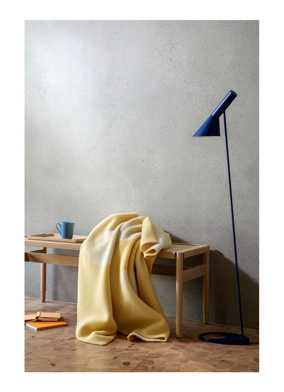 Røros Tweed Moon plaid van lamswol 135 x 200 cm - voorkant 2 geel