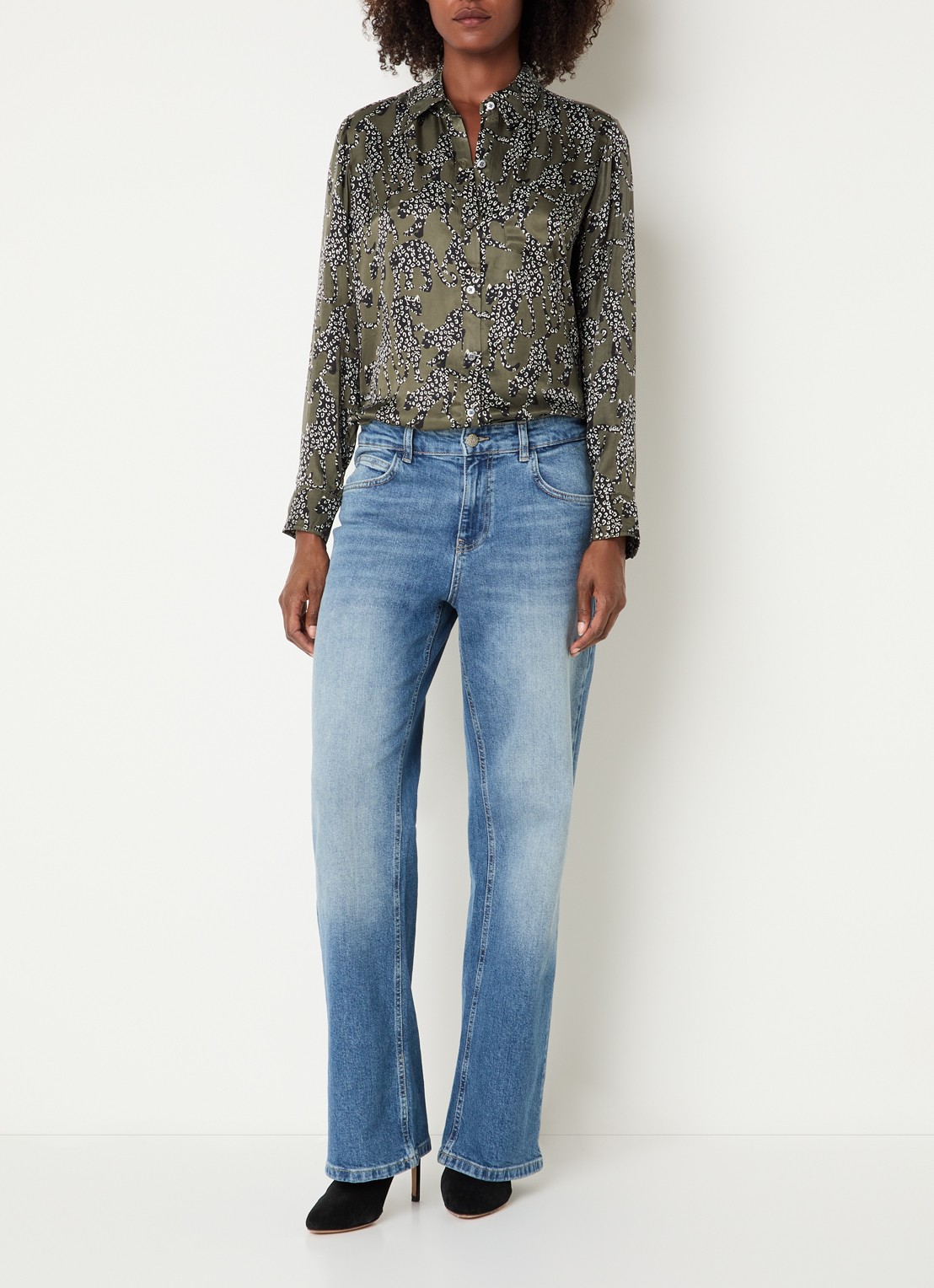 Rails Alyssa blouse van satijn met print - voorkant 3 olijfgroen