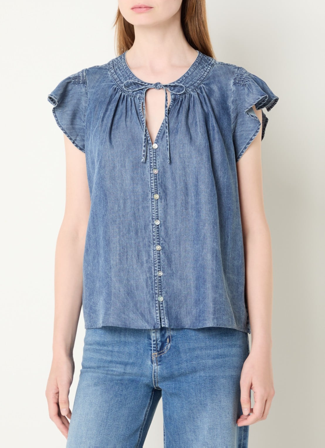 Rails Aviva blouse in linnenblend met vlindermouw - detail staalblauw