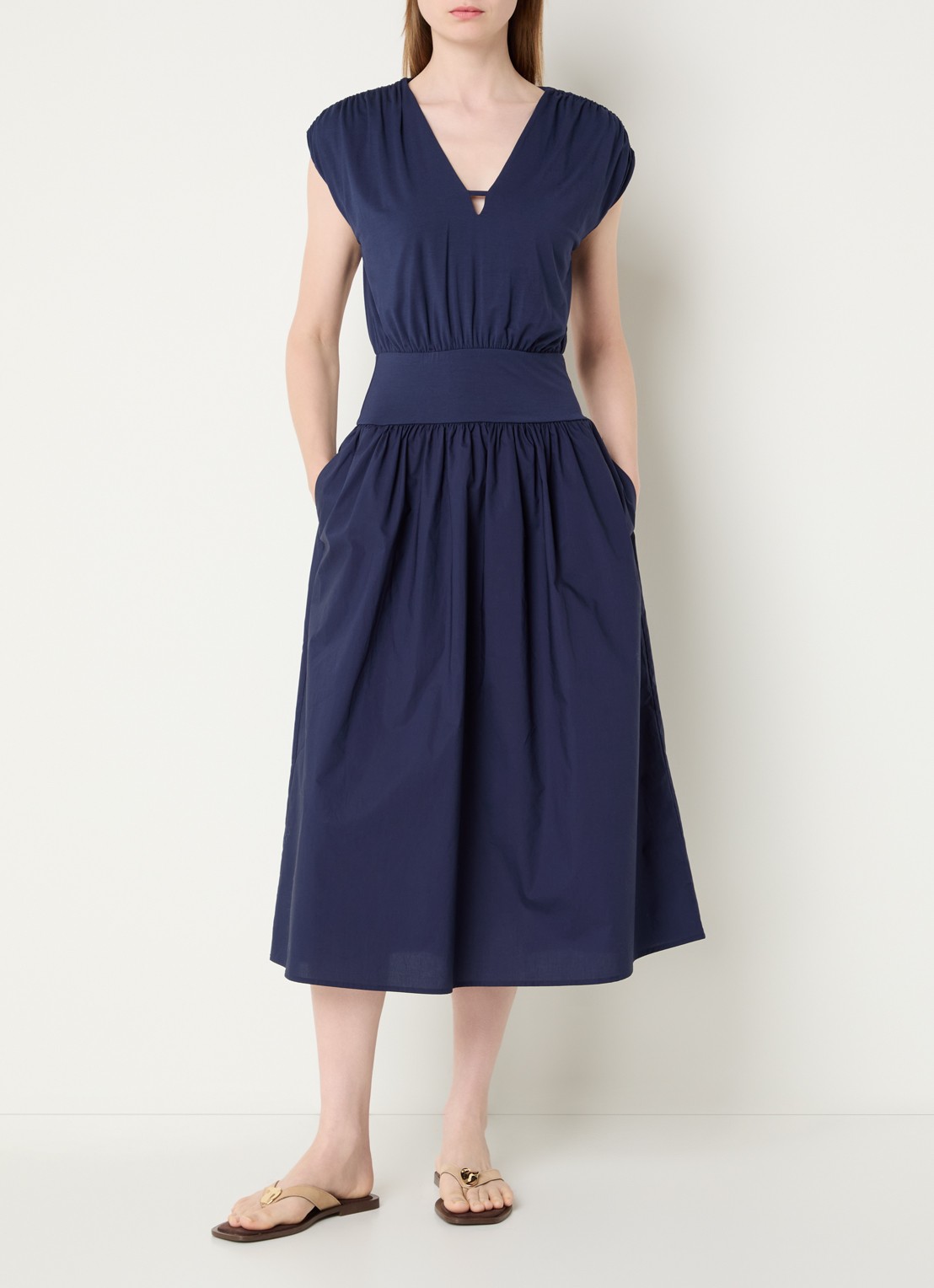 Rails Darla midi jurk met ruches en V-hals - detail 4 donkerblauw