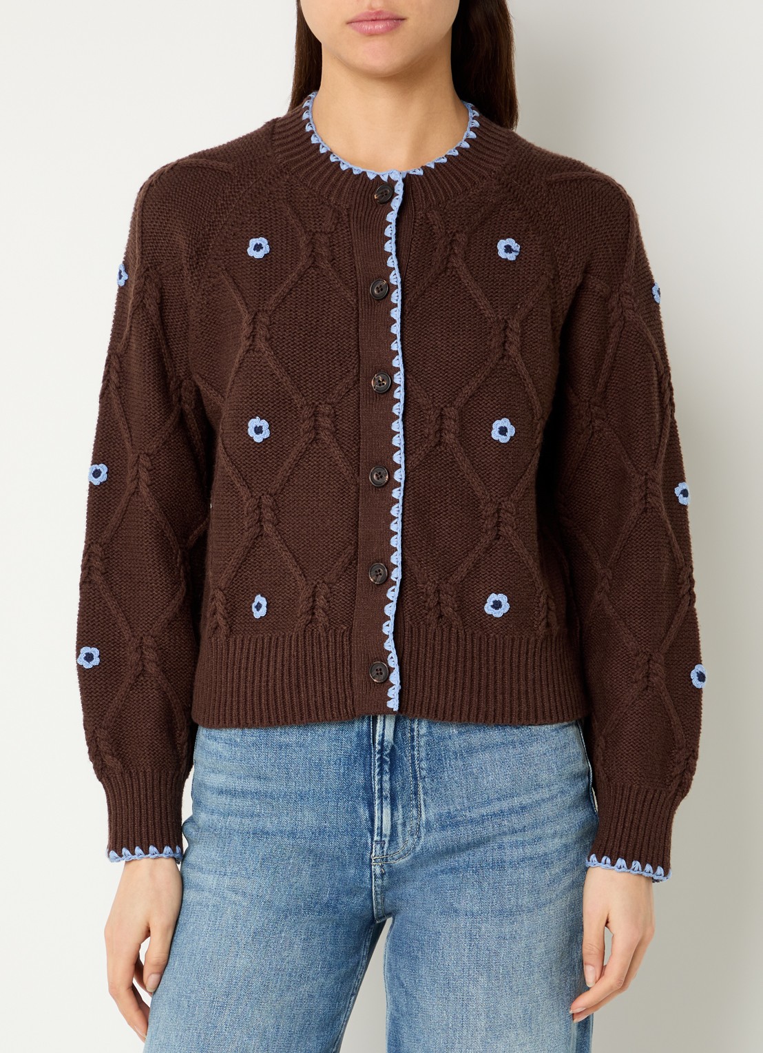 Rails Laurie kabelgebreid vest met bloemenprint - detail 4 chocoladebruin