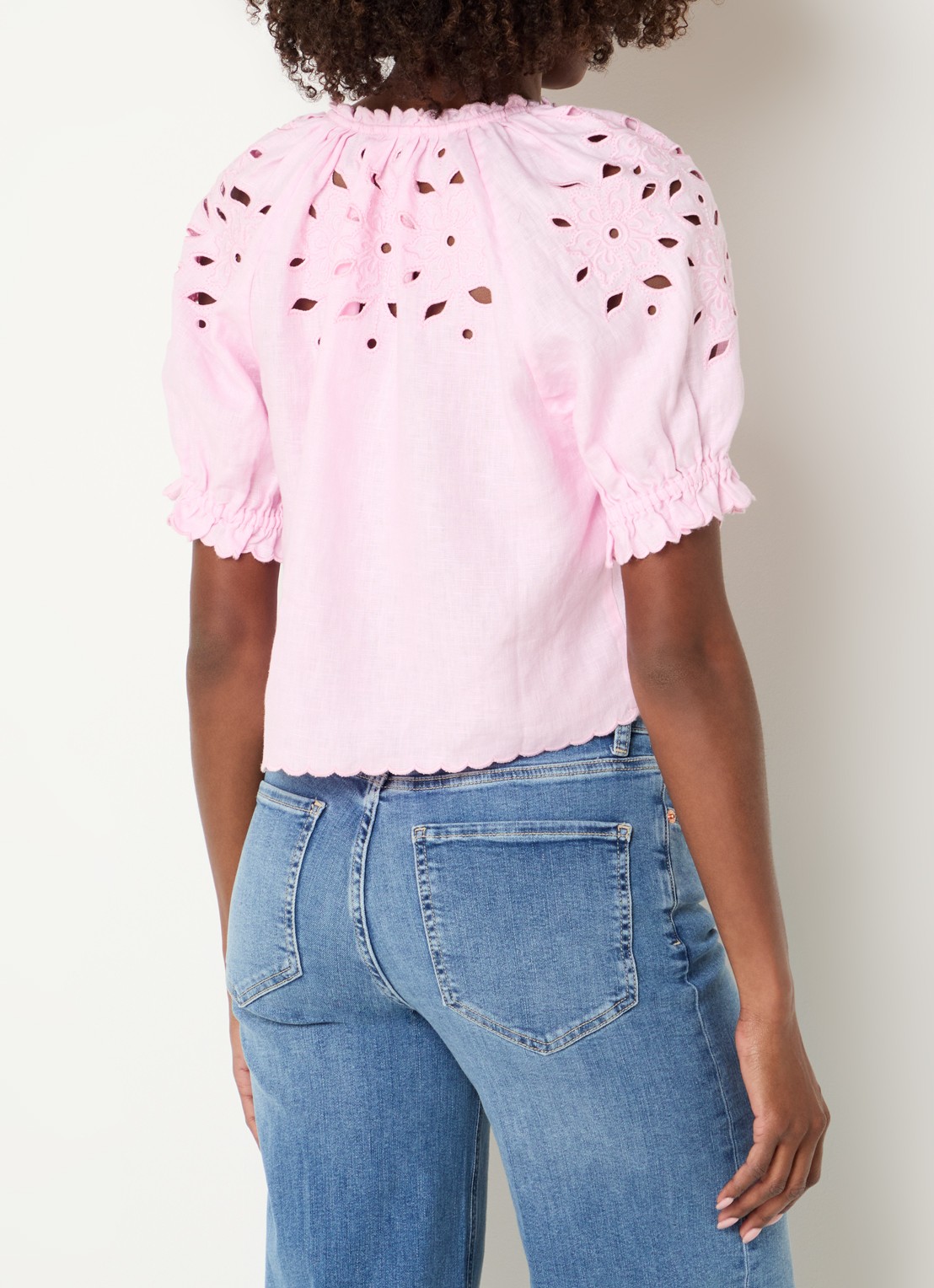 Rails Lizbeth blouse van linnen met broderie - achterkant roze