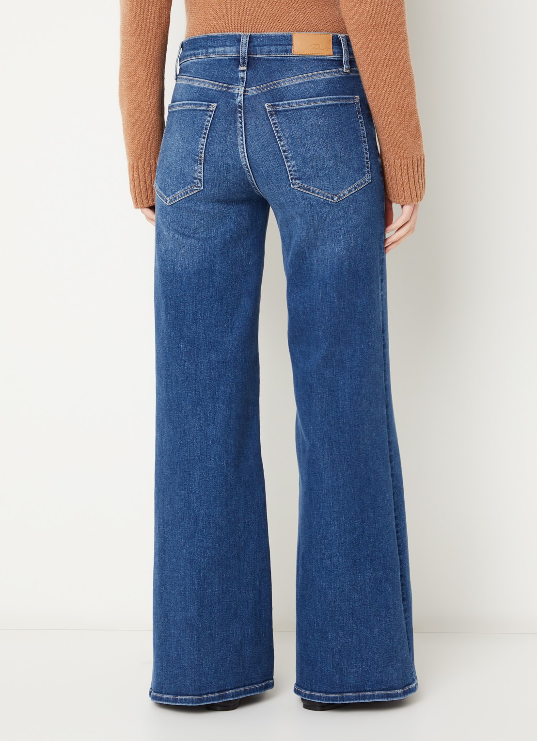 Rails Mid waist flared fit jeans met medium wassing - achterkant indigo
