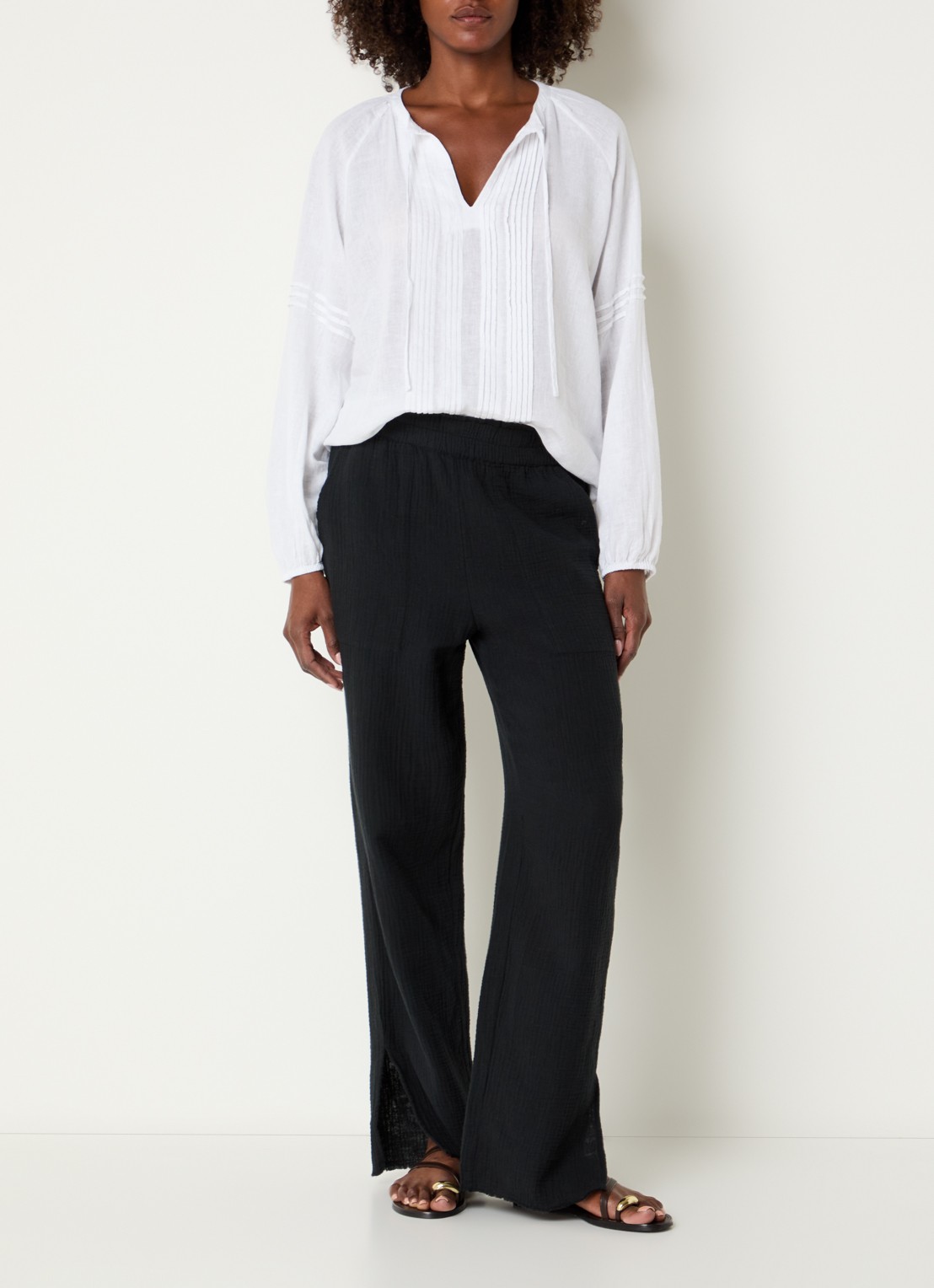 Rails Naples blouse in linnenblend met V-hals - voorkant 3 wit