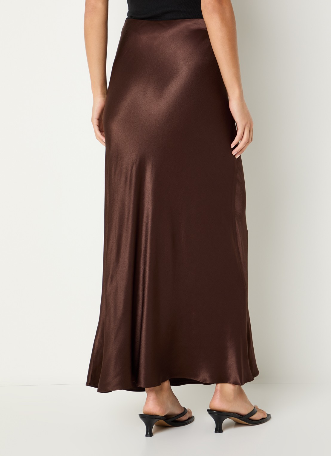 Rails Romina maxi rok van satijn - achterkant 2 bruin