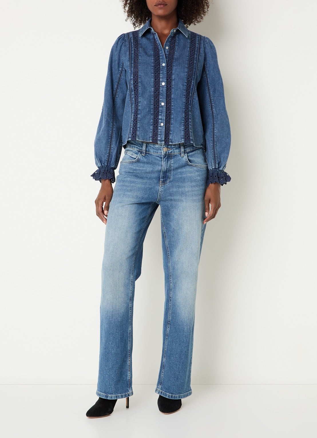 Rails Rowen blouses van denim met opengewerkt dessin - voorkant 4 blauw
