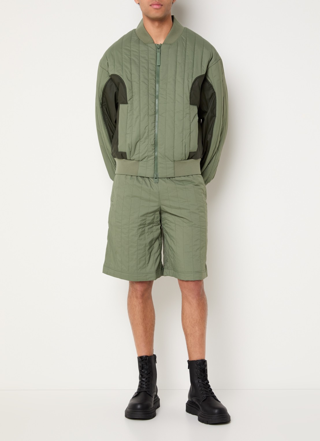 Rains Koyavision bomberjack met steekzakken - voorkant 3 legergroen