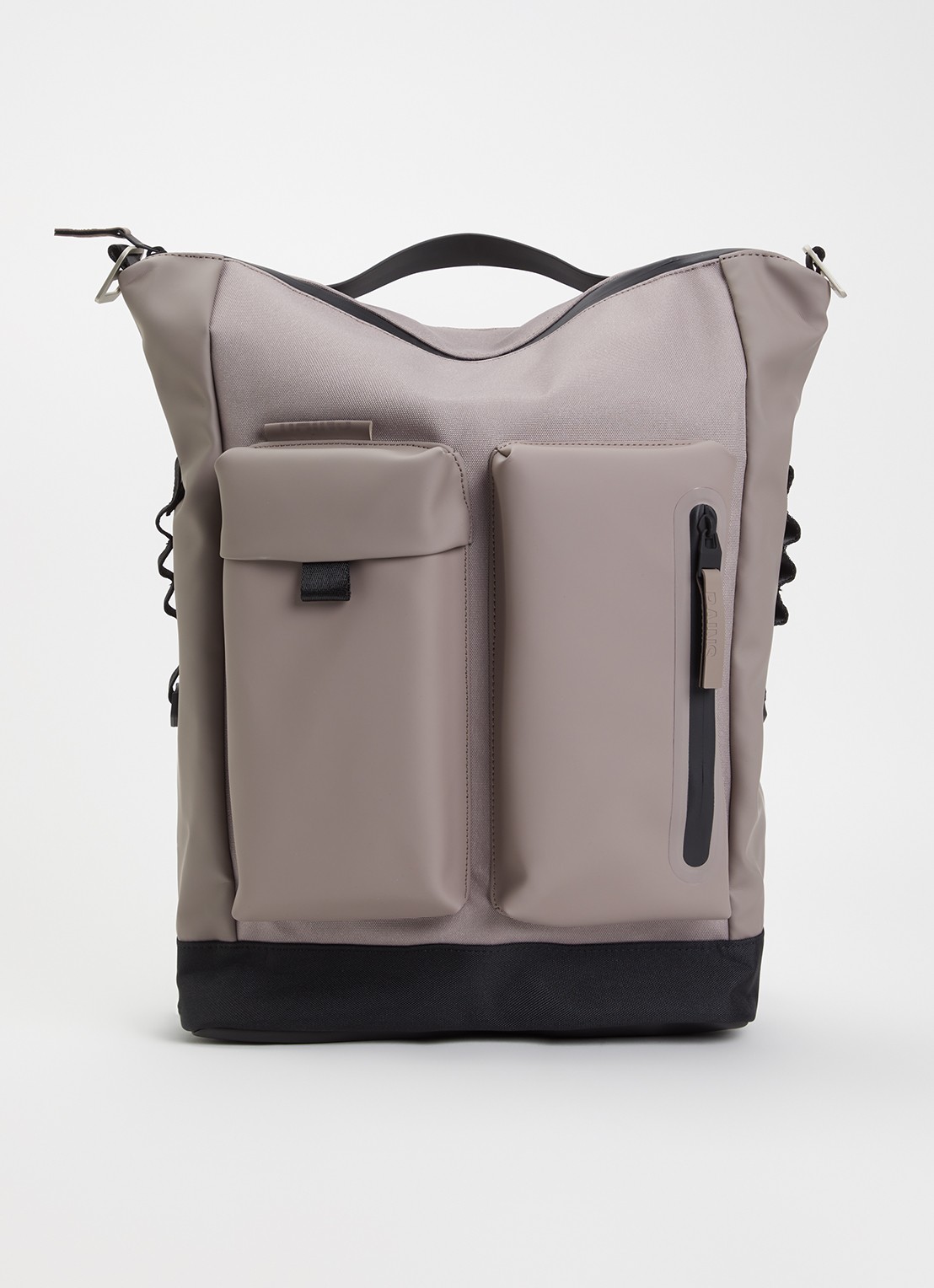 Rains Otaru rugzak met 16 inch laptopvak en waterafstotende coating - voorkant 2 lichtgrijs
