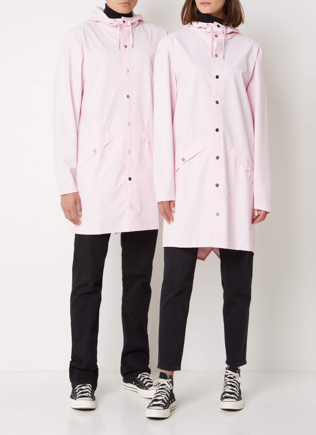 Rains Regenjas met capuchon en klepzakken - unisex - detail 3 lichtroze