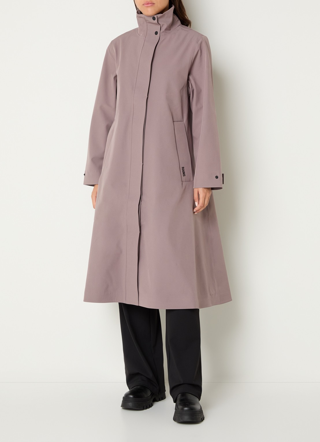 Rains Softshell jas met capuchon en steekzakken - detail lichtbruin
