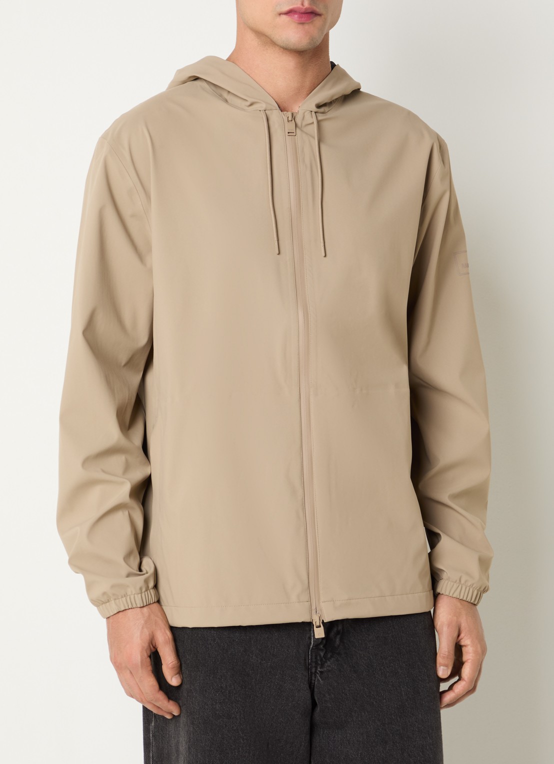 Rains Suva softshell jack met capuchon - detail 4 beige