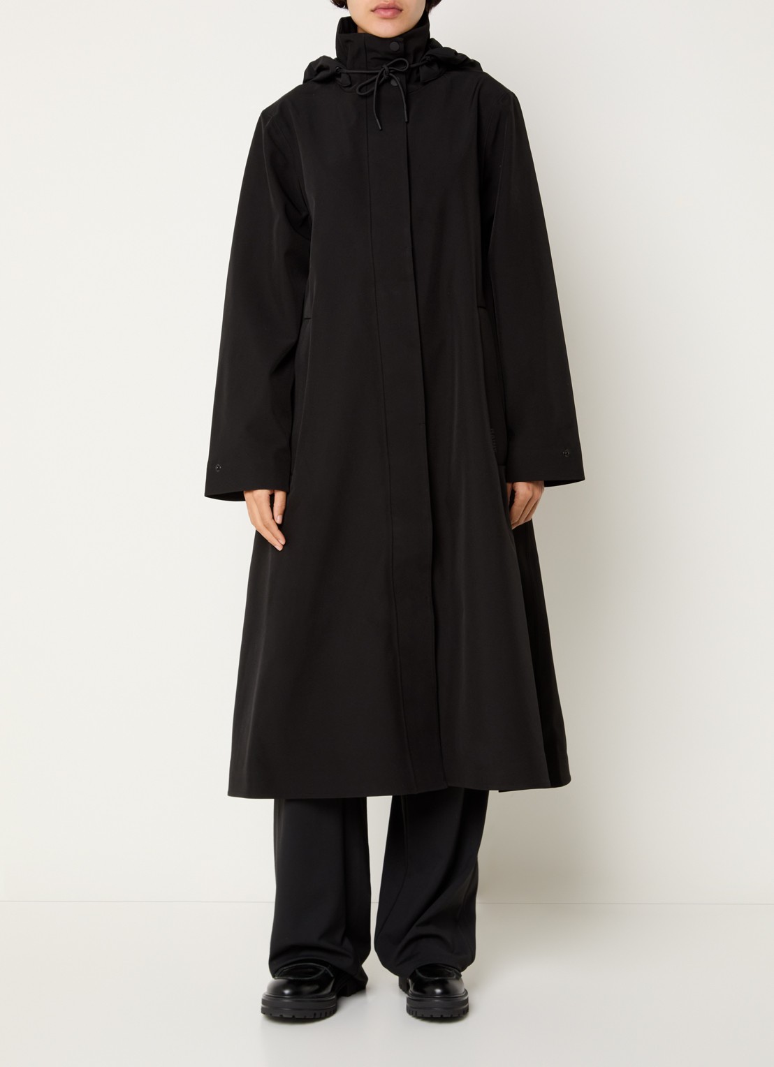 Rains Suva softshell jas met capuchon en steekzakken - detail 3 zwart