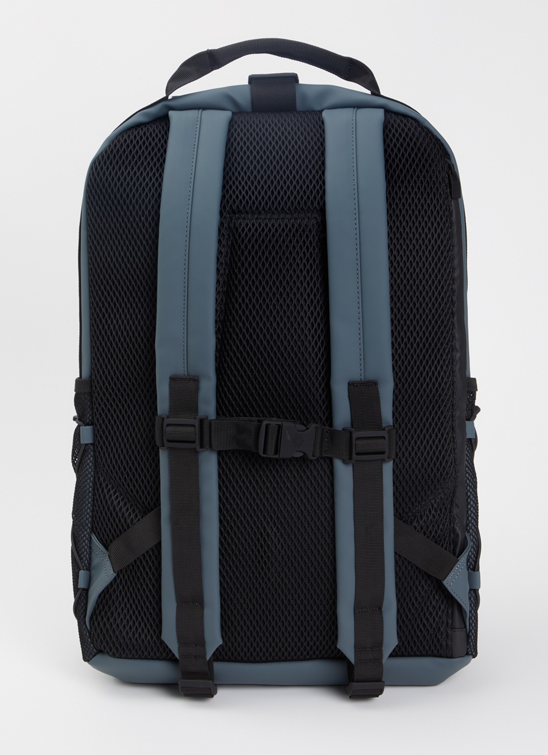 Rains Trail Clip rugzak met 16 inch laptopvak - achterkant 3 blauwgrijs
