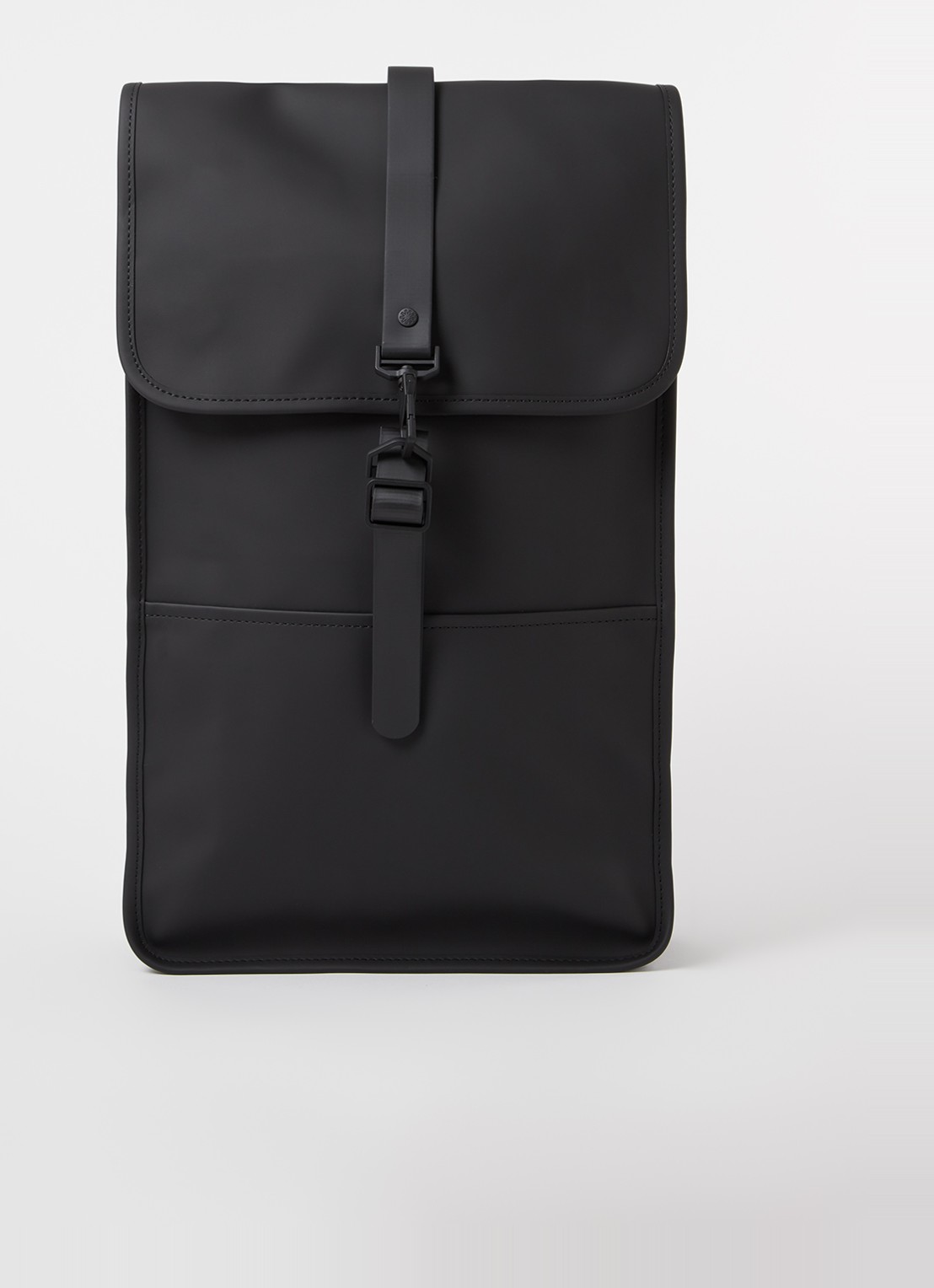 Rains Trail rugzak met 15 inch laptopvak en waterafstotende coating - voorkant 2 zwart