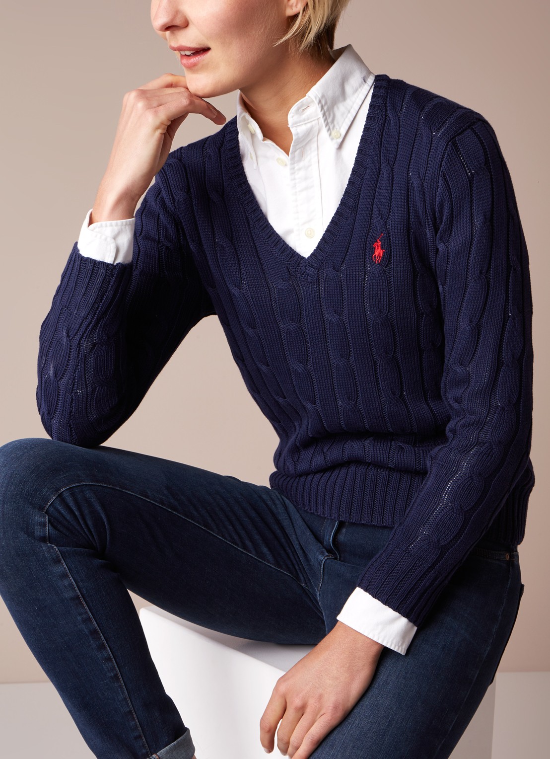 Ralph Lauren Classic kabelgebreide pullover met V-hals - detail 4 donkerblauw