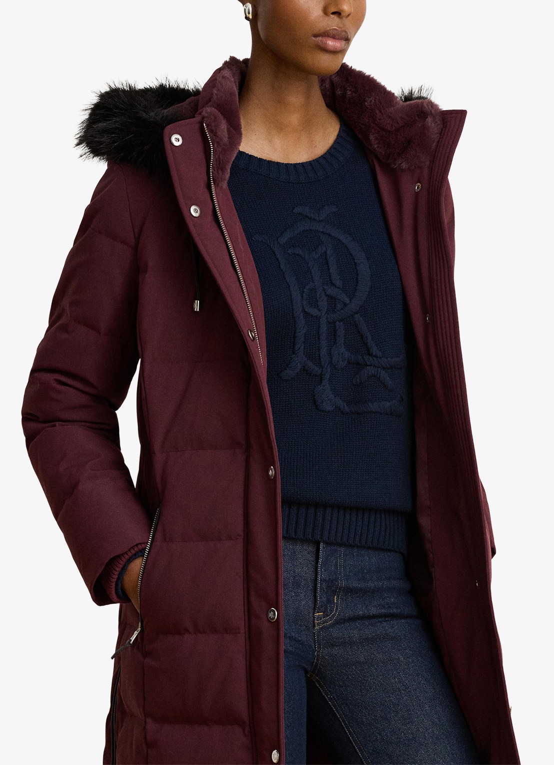 Ralph Lauren Donsjas met capuchon en imitatiebont - detail 3 dark garnet / bordeauxrood