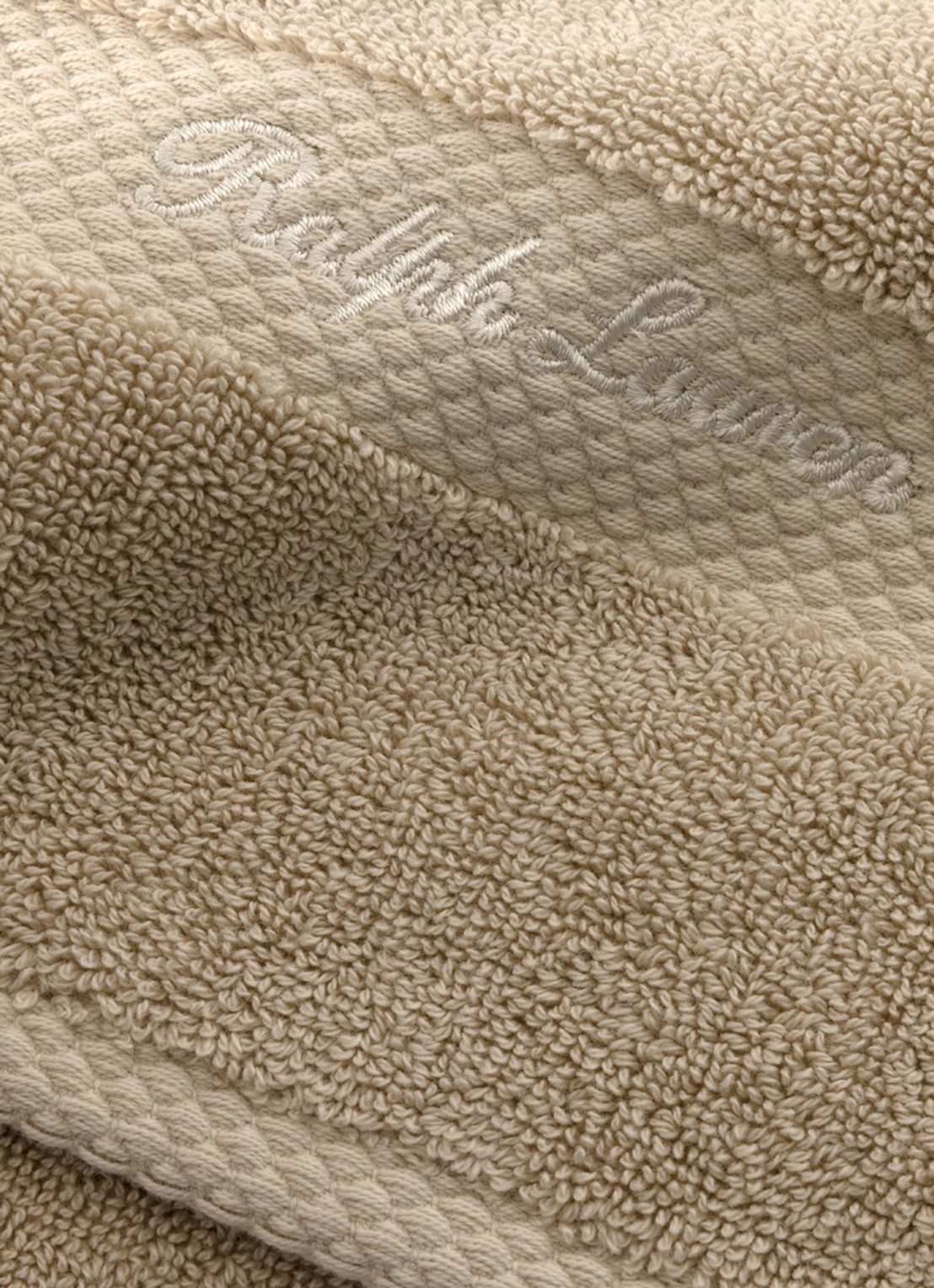 Ralph Lauren Dulaney badhanddoek - 50 x 100 cm - achterkant 2 beige