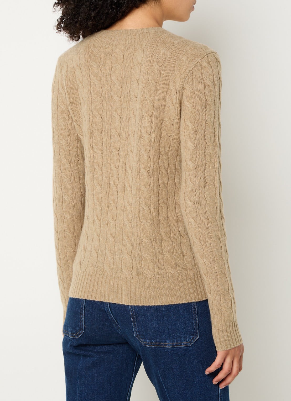 Ralph Lauren Julianna kabelgebreide pullover in kasjmieblend met logoborduring - achterkant 3 camel