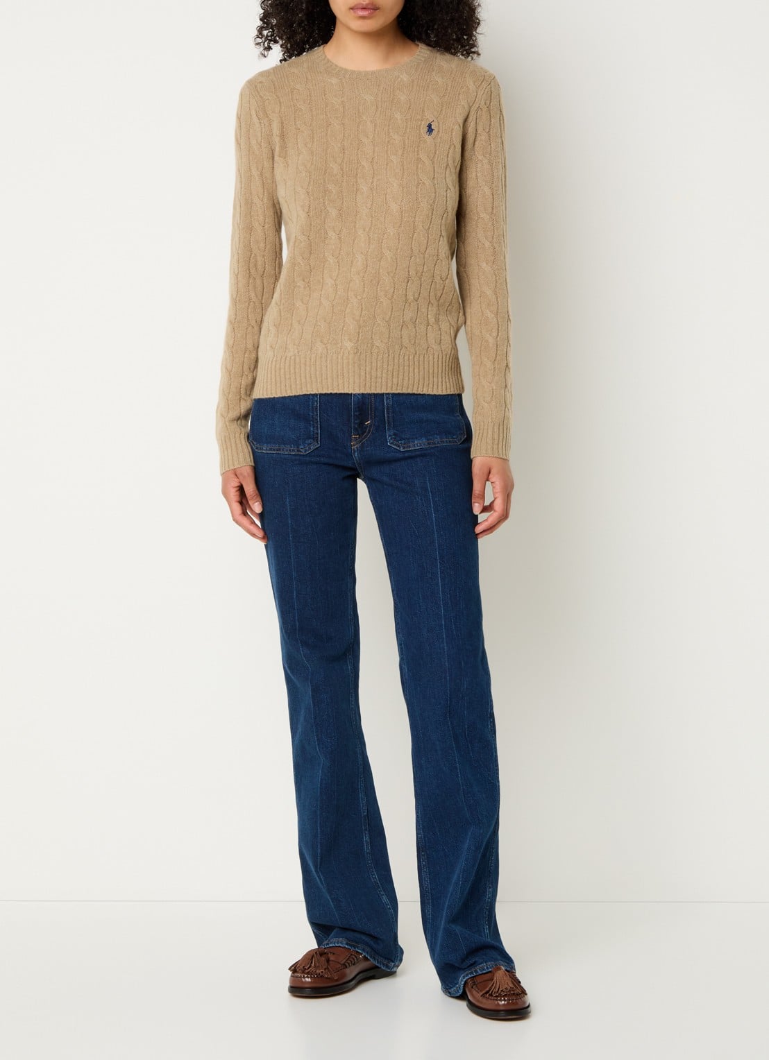 Ralph Lauren Julianna kabelgebreide pullover in kasjmieblend met logoborduring - voorkant 2 camel