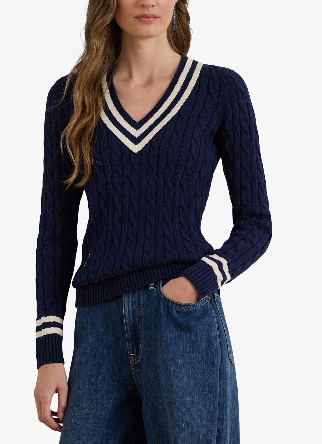 Ralph Lauren Kabelgebreide trui met V-hals - detail donkerblauw