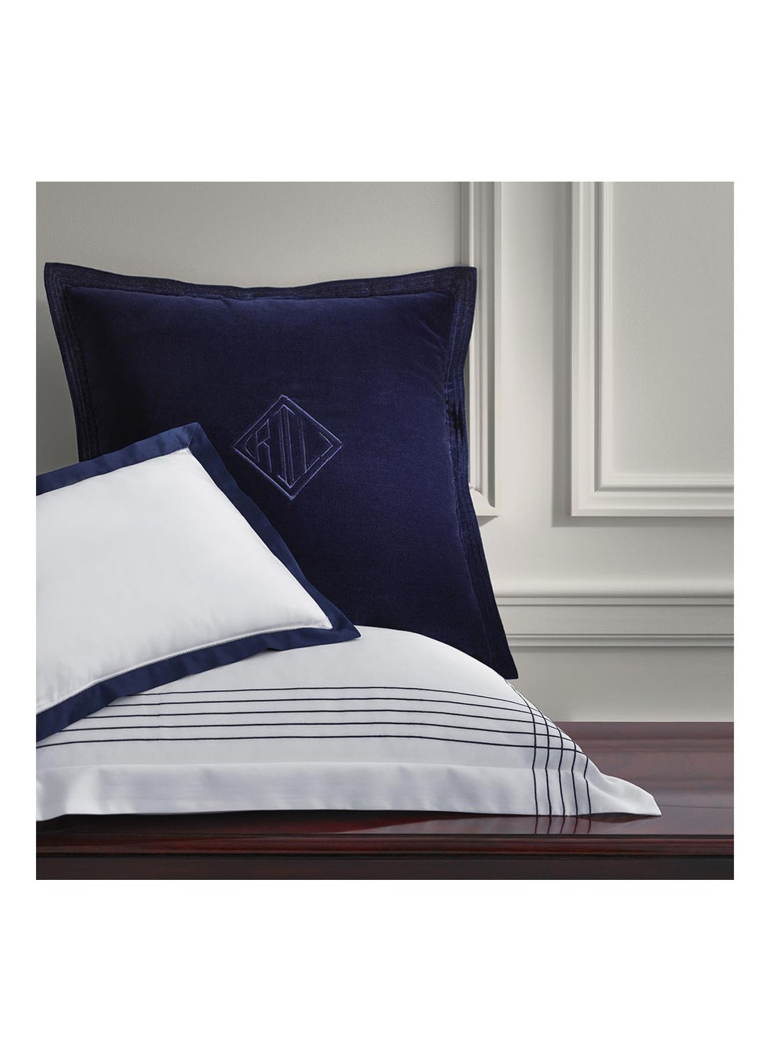 Ralph Lauren Langdon kussensloop van katoensatijn 624TC - detail donkerblauw