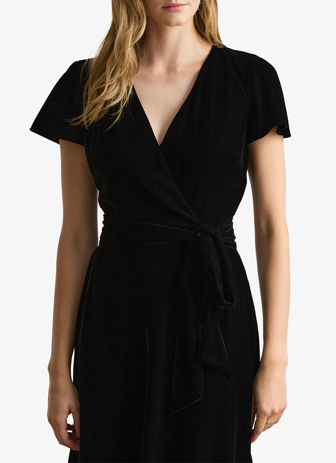 Ralph Lauren Midi wikkeljurk van fluweel met strikceintuur - detail 2 black velvet / zwart