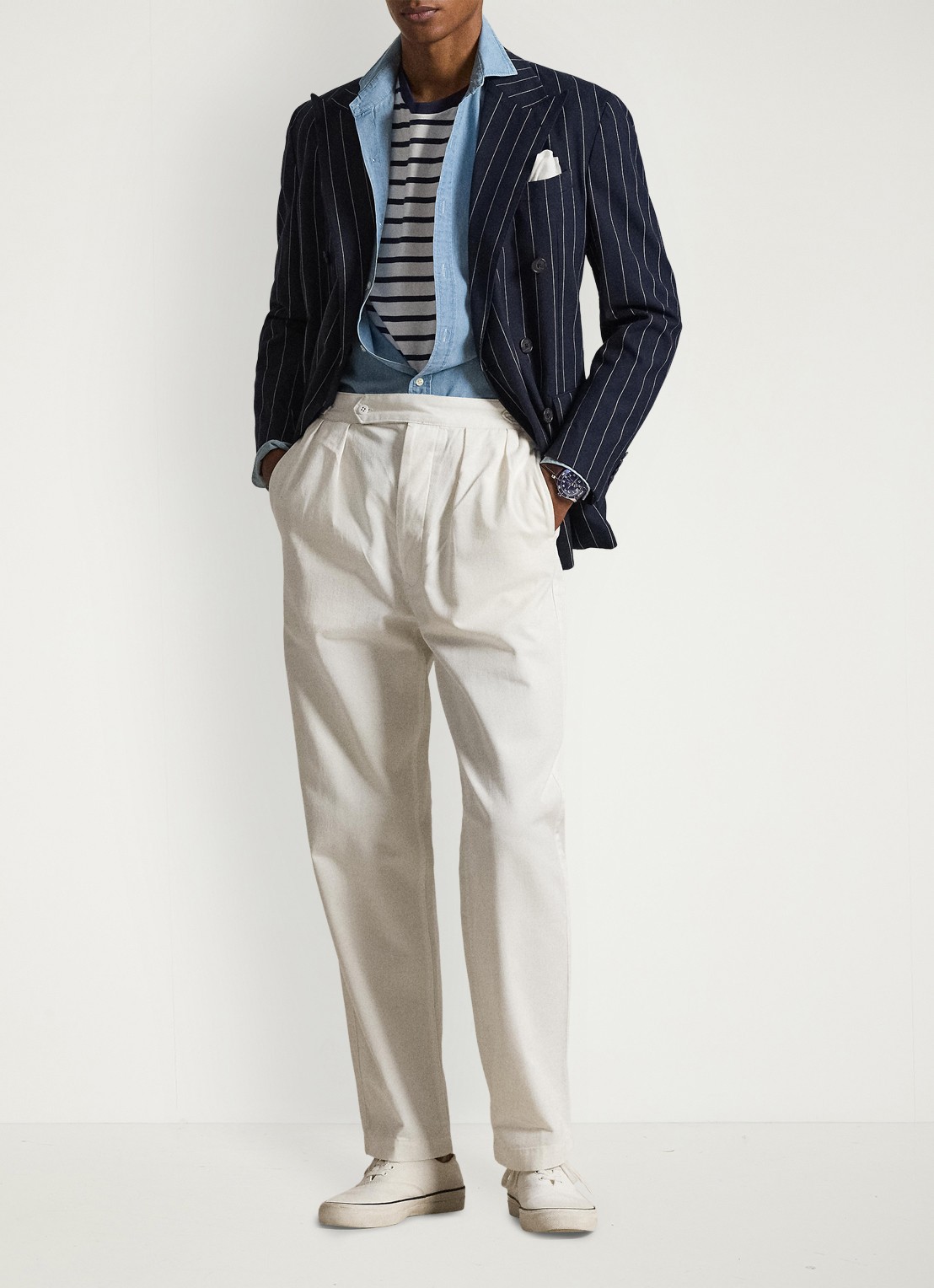 Ralph Lauren Relaxed fit chino met plooidetails - voorkant 5 deckwash white / wit