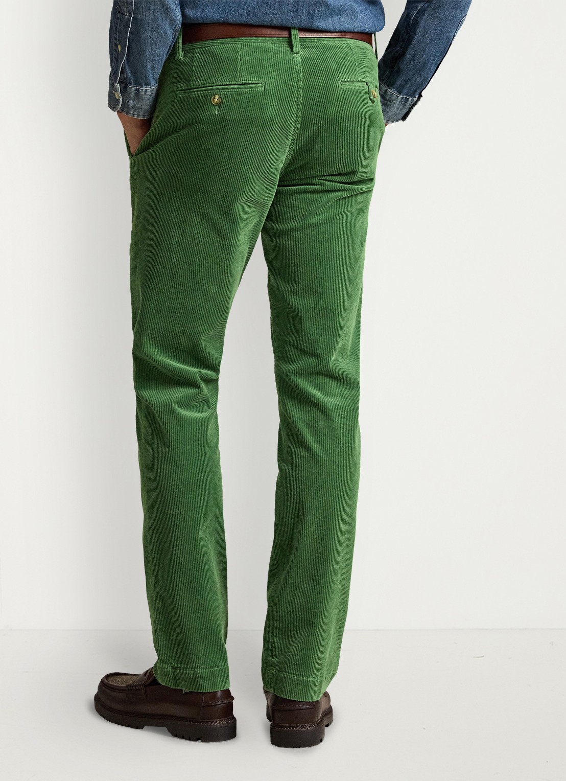 Ralph Lauren Straight fit chino van corduroy met stretch - achterkant 5 meadow green / groen