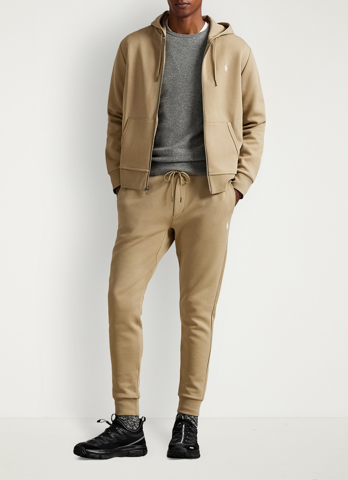 Ralph Lauren Tapered fit joggingbroek met logoborduring - voorkant 4 surrey tan / tan
