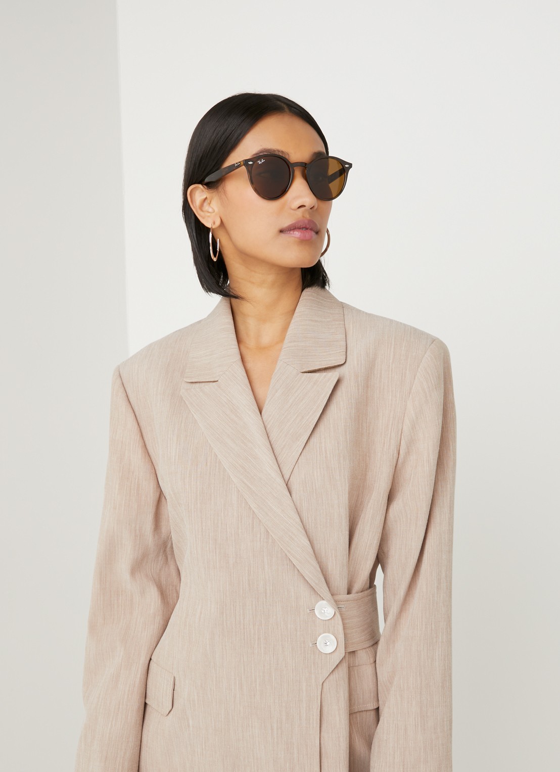 Ray-Ban Retro zonnebril RB2180 - voorkant 2 bruin