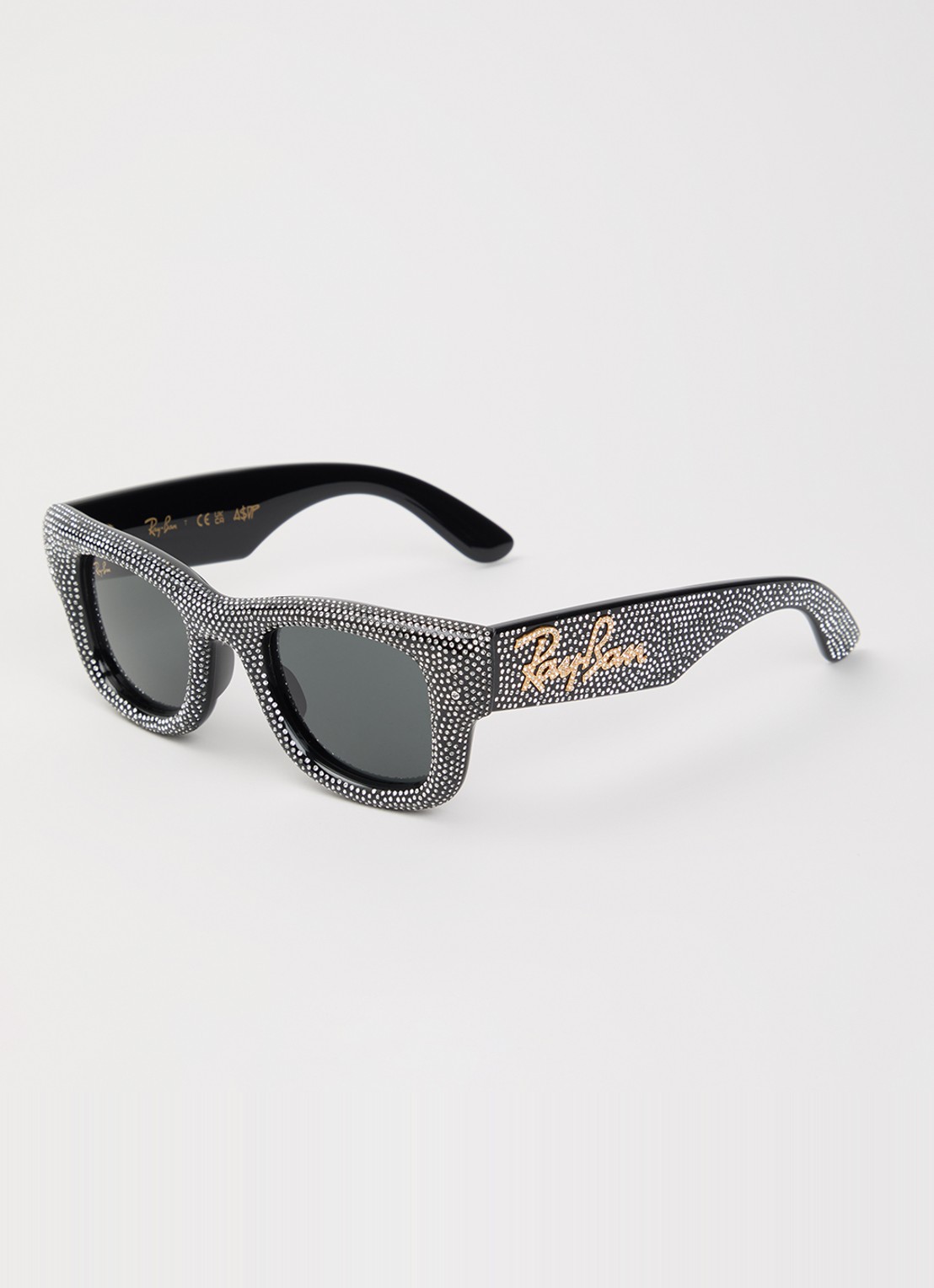 Ray-Ban Wayfarer Puffer Crystal zonnebril RB4940B - voorkant zwart
