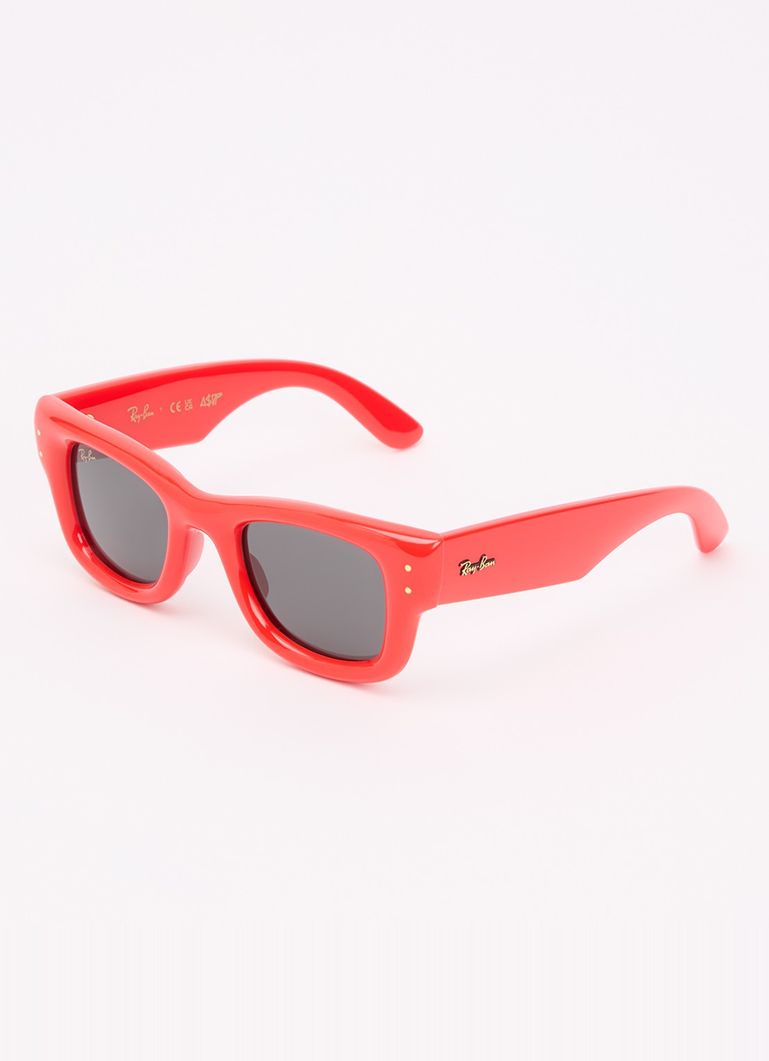 Ray-Ban Wayfarer Puffer zonnebril RB4940 - voorkant 4 rood