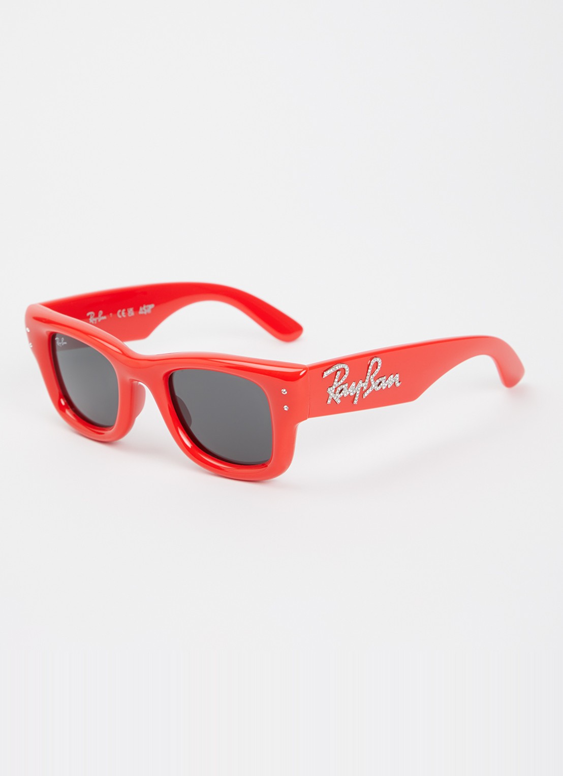 Ray-Ban Wayfarer Puffer zonnebril RB4940 - voorkant rood