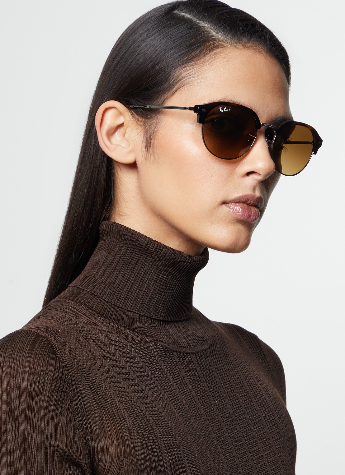 Ray-Ban Wayfarer zonnebril gepolariseerd RB4429 - voorkant 5 donkerbruin