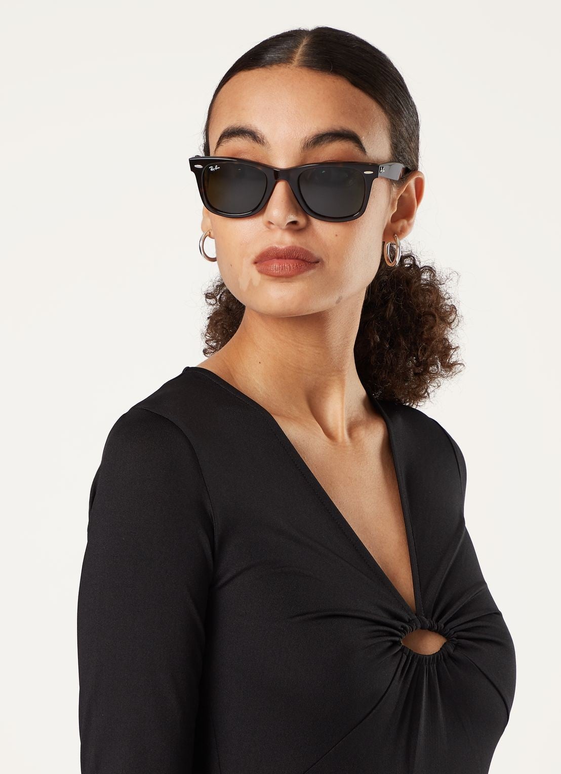 Ray-Ban Wayfarer zonnebril RB2140 - voorkant 5 donkerbruin