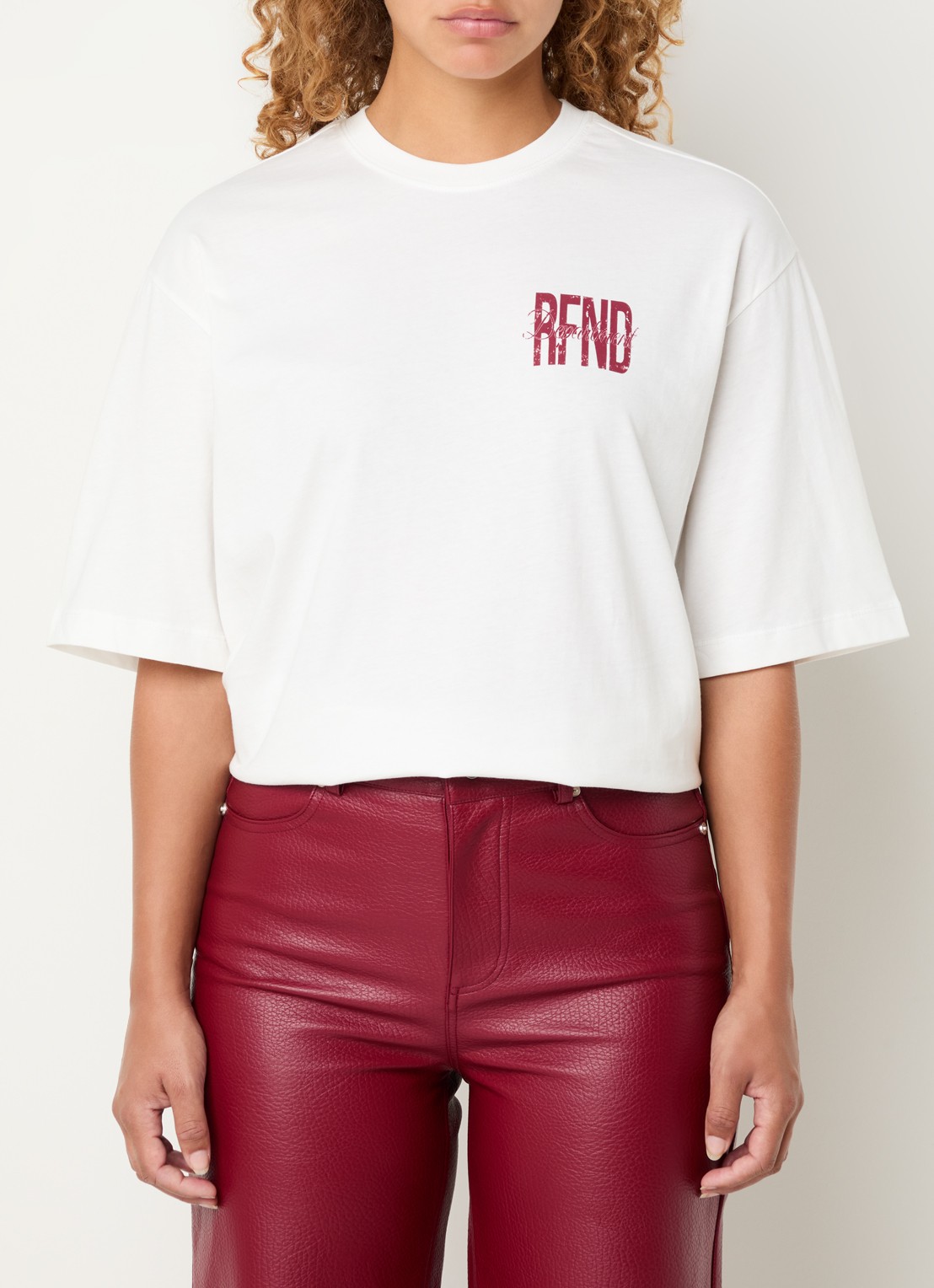 Refined Department Maggy T-shirt met logo- en backprint - achterkant 4 gebroken wit