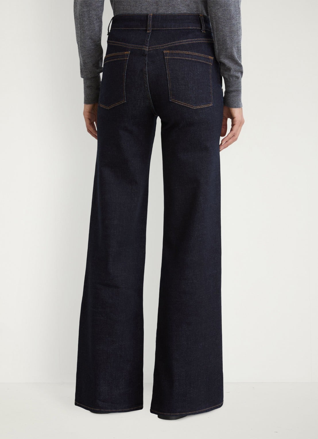 Reiss Addie mid waist wide leg jeans met mediium wassing - achterkant 4 donkerblauw