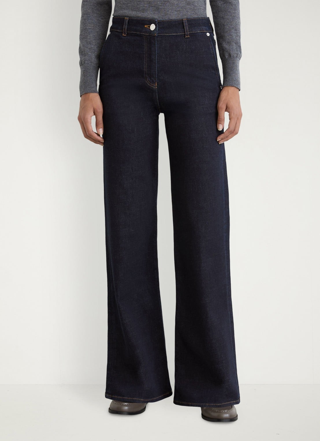 Reiss Addie mid waist wide leg jeans met mediium wassing - detail donkerblauw