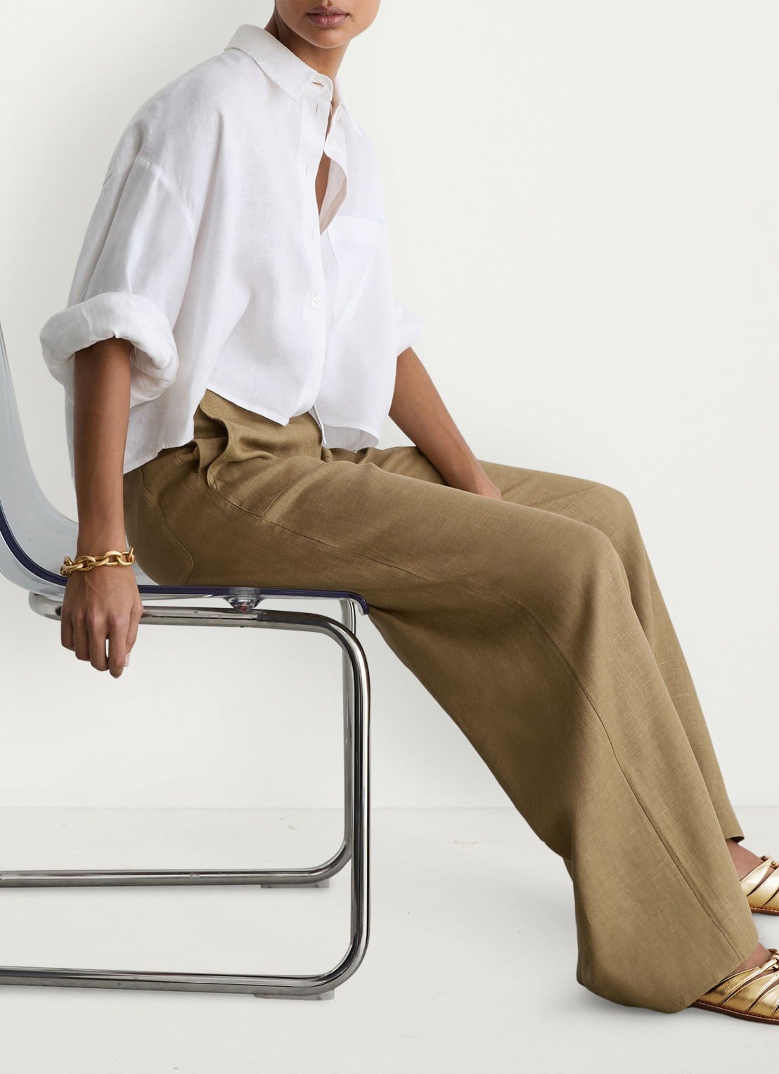 Reiss Agnes slipper van leer met metallic finish - detail 2 gold / goud