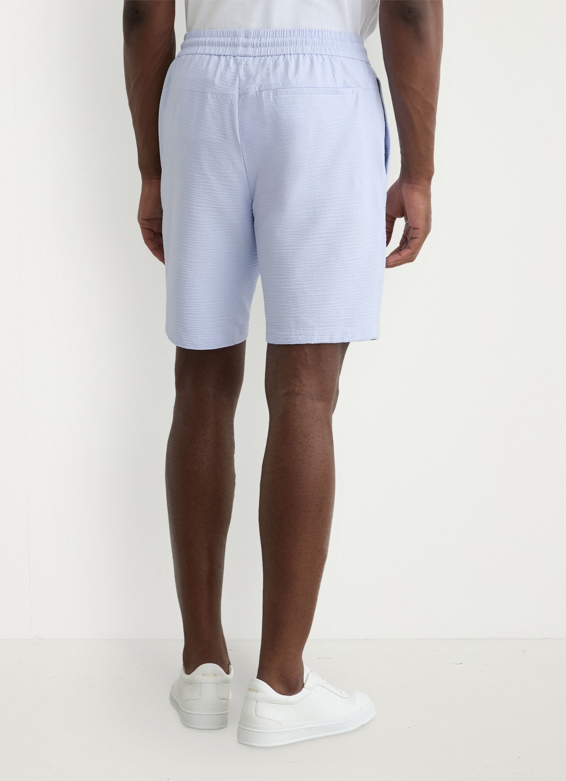 Reiss Ajay straight fit korte broek met structuur - achterkant lichtblauw