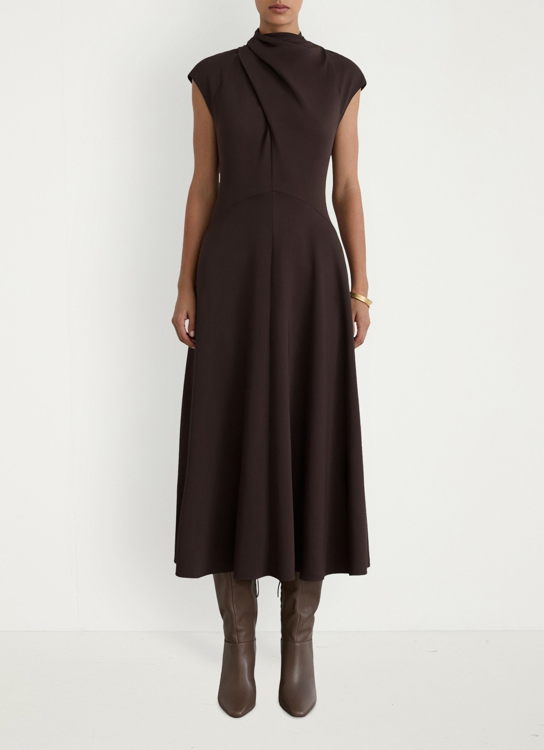 Reiss ALMA midi A-lijn jurk met plooien  - voorkant 5 aubergine