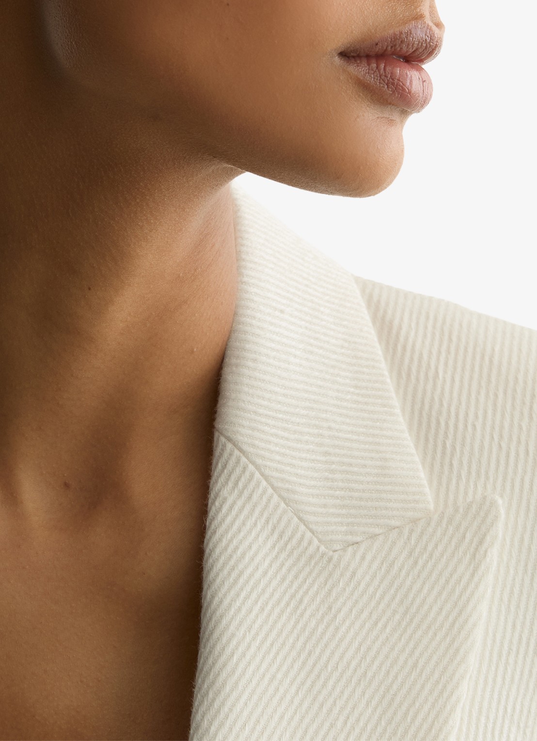 Reiss Alyx blazer in linnenblend met klepzakken - detail 4 wit