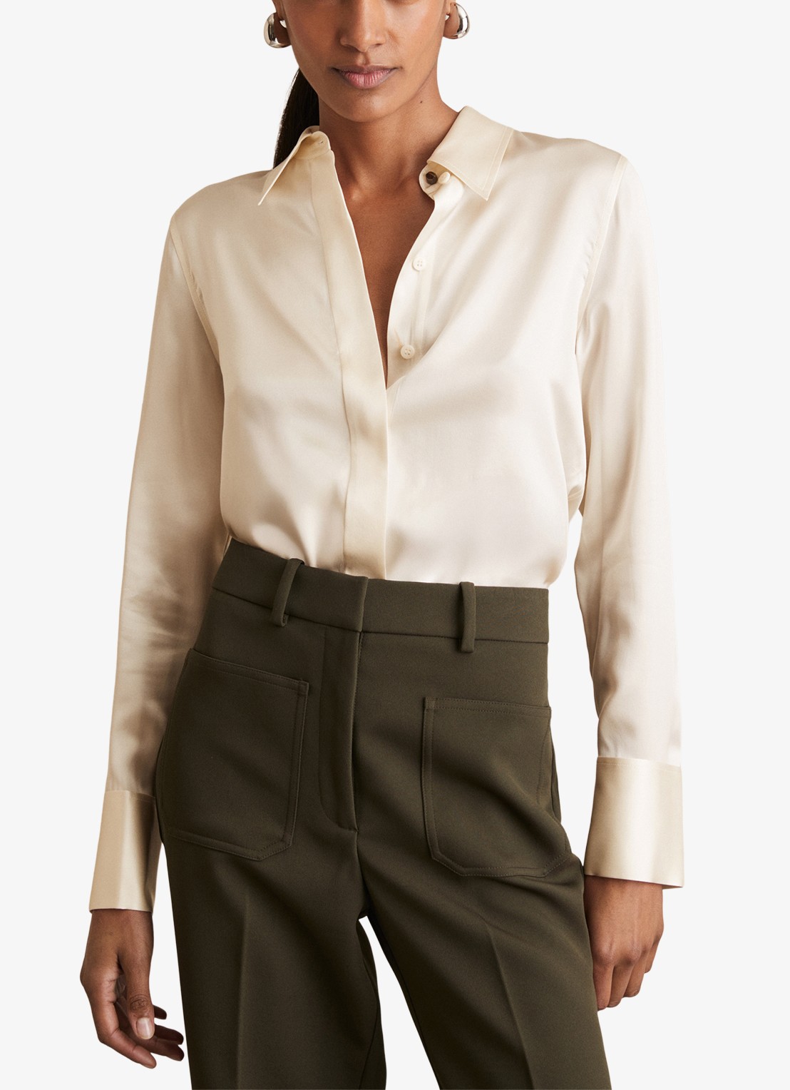 Reiss Ameira blouse van zijde - detail beige