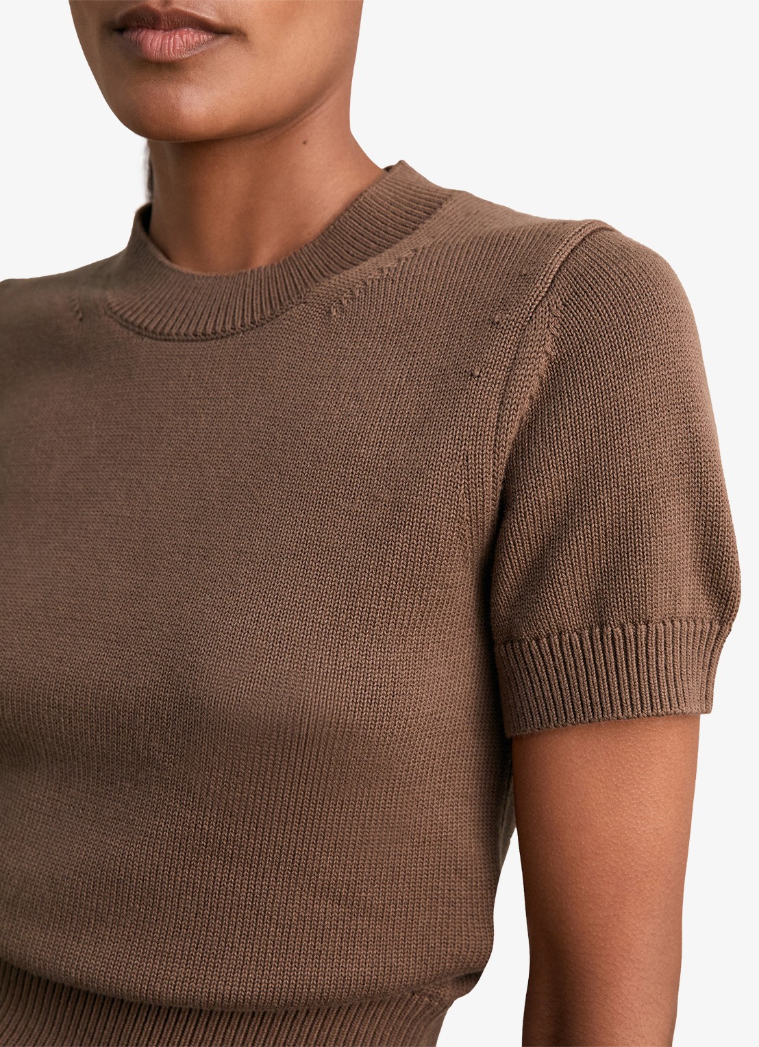 Reiss Anita fijngebreid T-shirt in wolblend - detail 2 bruin