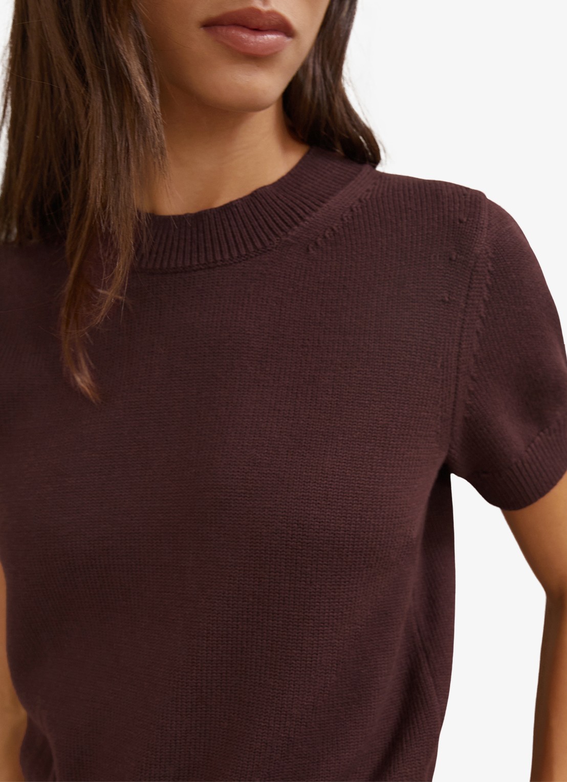 Reiss Anita fijngebreid T-shirt in wolblend - detail 4 bordeauxrood