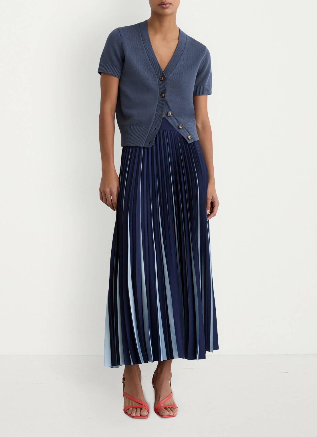 Reiss Anya fijngebreid vest in wolblend - voorkant 3 donkerblauw