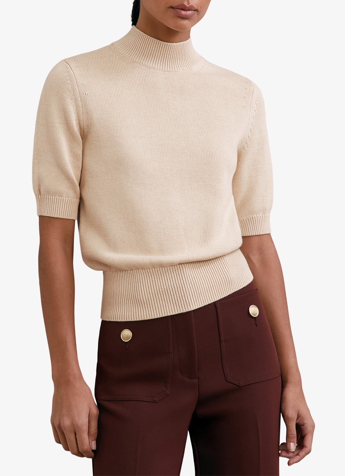 Reiss Aria fijngebreide top in wolblend met opstaande kraag - detail 4 beige